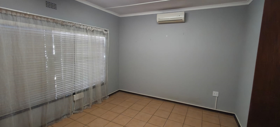 3 Bedroom Property for Sale in Protea Park North West